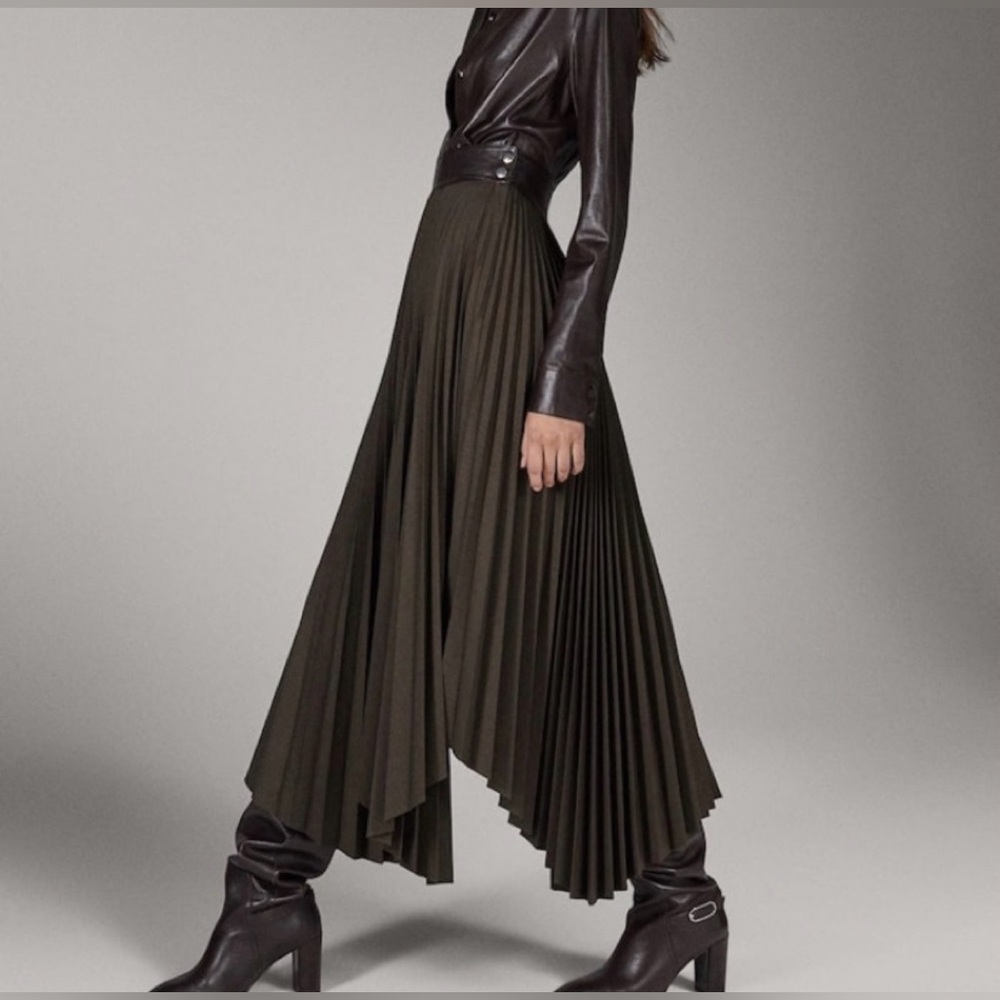 Massimo Dutti Limited Edition Pleated Skirt - Brown - size S - nwt - NIB